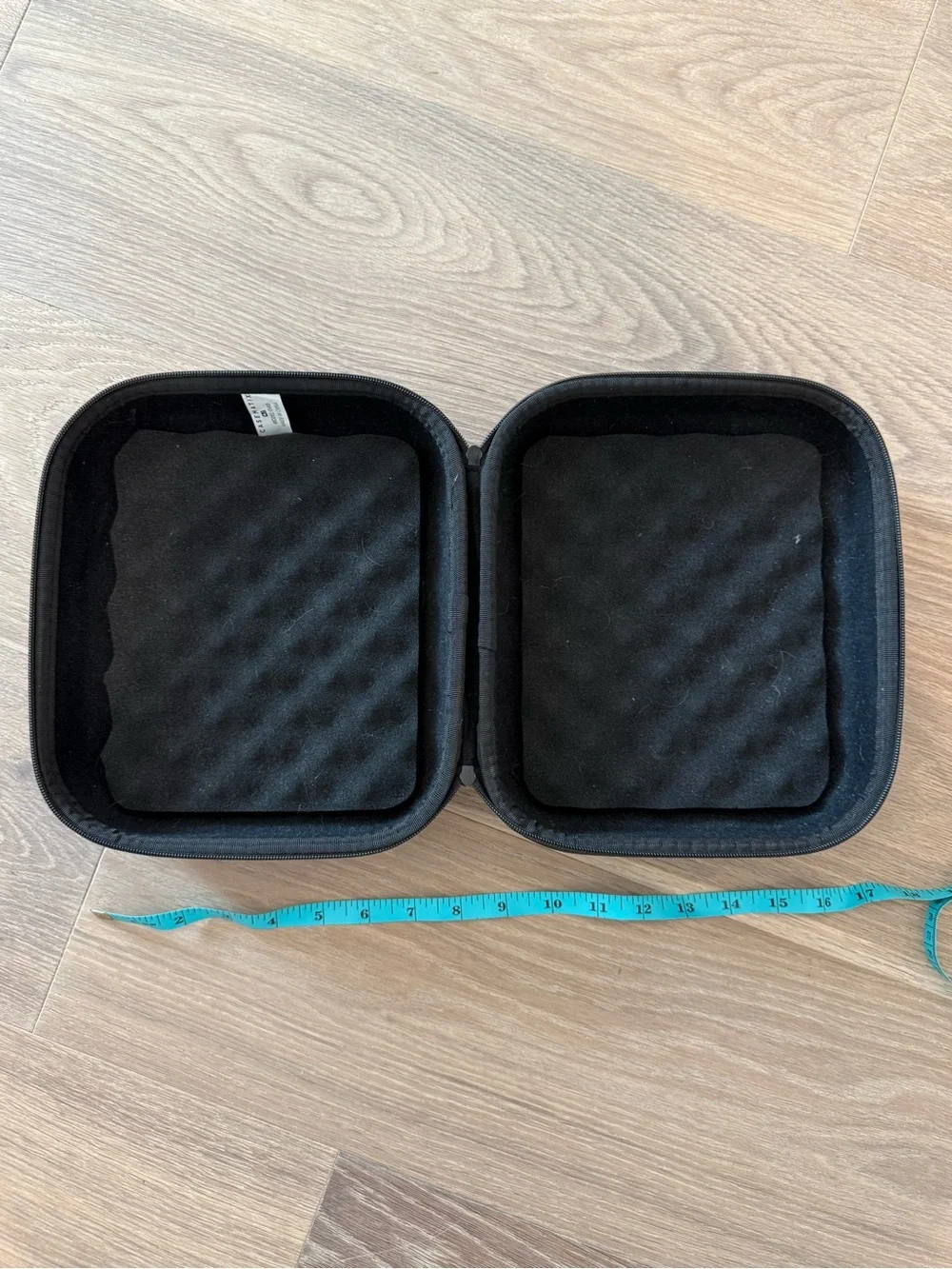 Black Hard Shell Carry Case with Handle for Meta Quest VR set